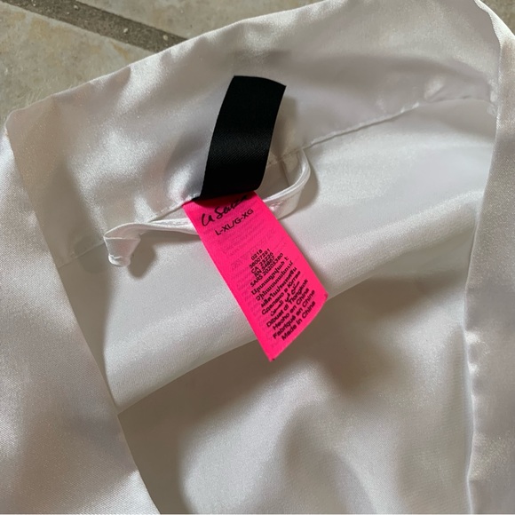 La Senza white silky “The Mrs” bride robe - Picture 6 of 6